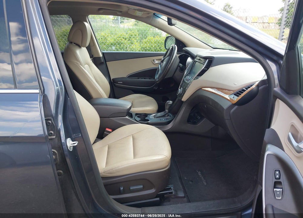 2014 HYUNDAI SANTA FE LIMITED VIN: KM8SR4HF1EU085117