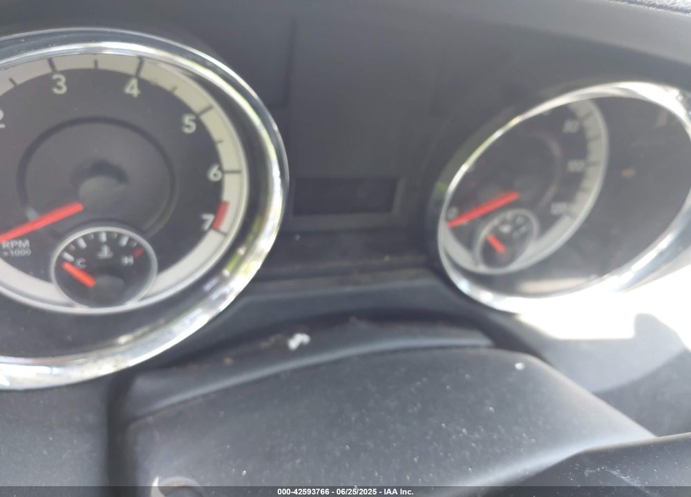 2011 DODGE GRAND CARAVAN VIN: 2D4RN3DG3BR639843