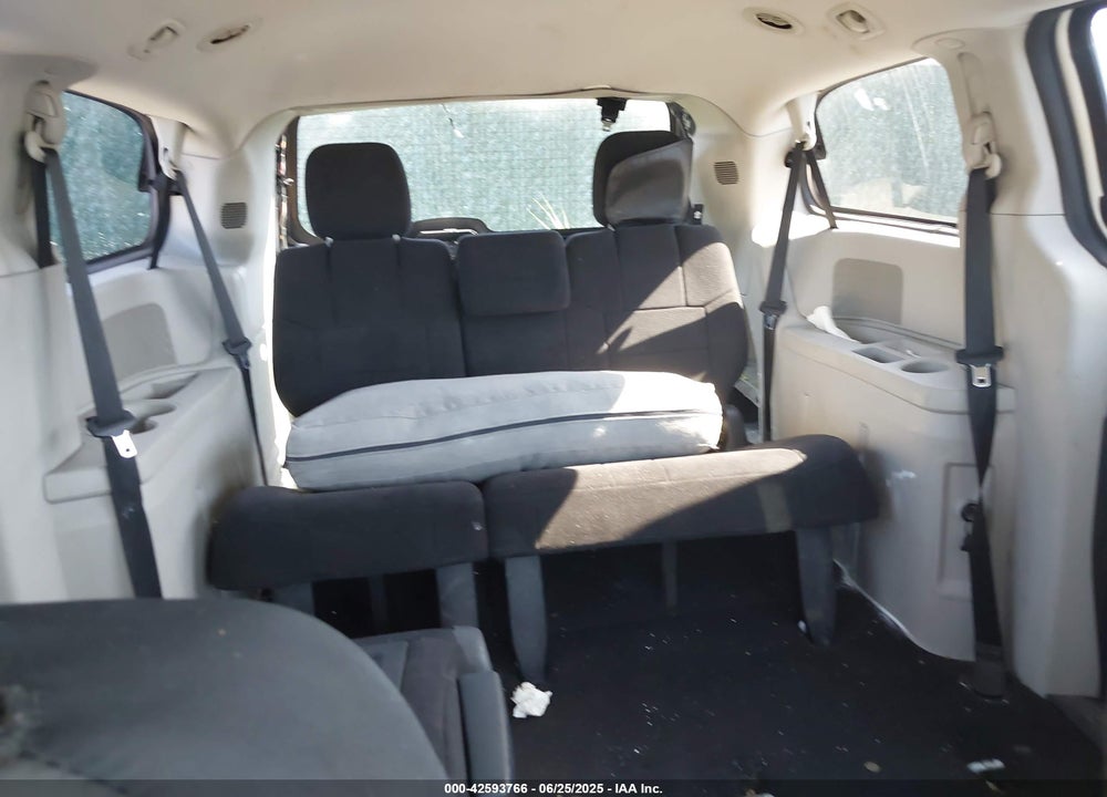 2011 DODGE GRAND CARAVAN VIN: 2D4RN3DG3BR639843