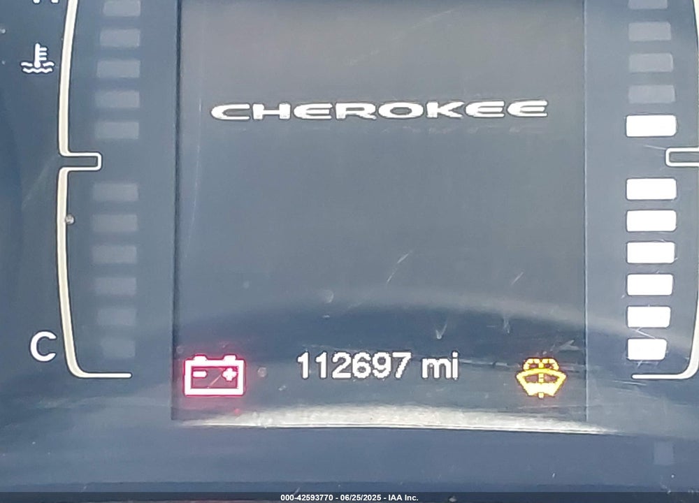 2018 JEEP CHEROKEE LATITUDE FWD VIN: 1C4PJLCB5JD503737
