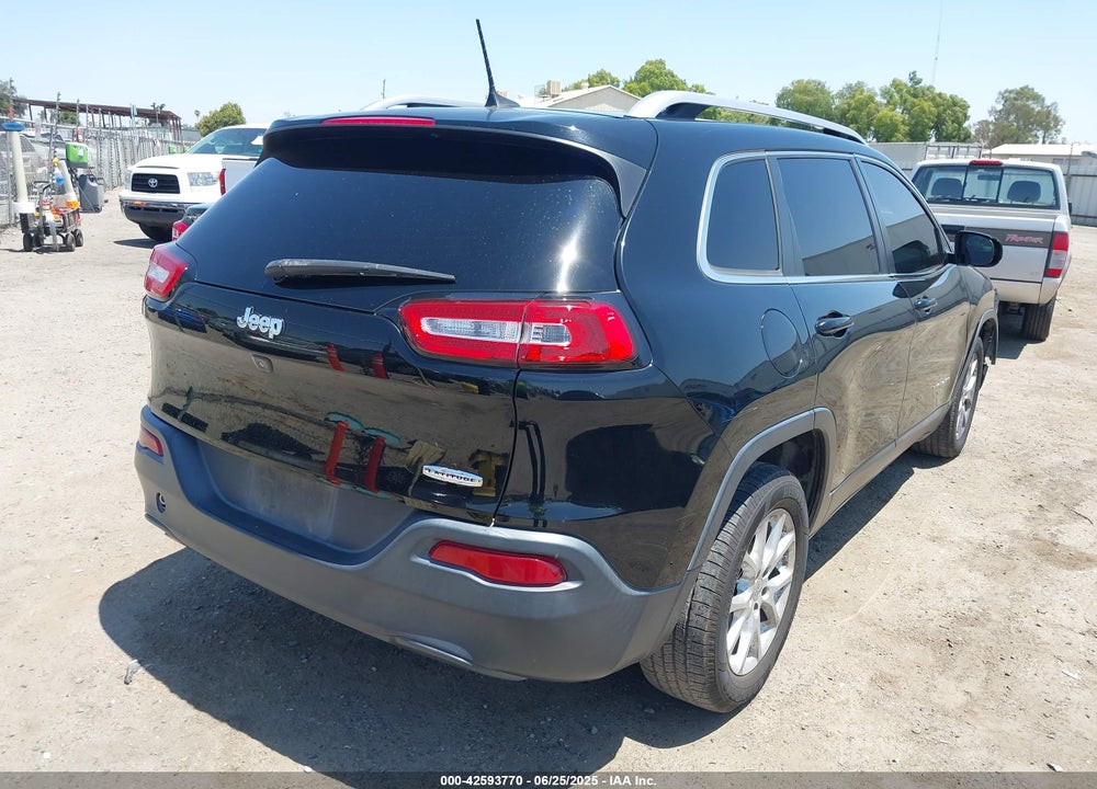 2018 JEEP CHEROKEE LATITUDE FWD VIN: 1C4PJLCB5JD503737