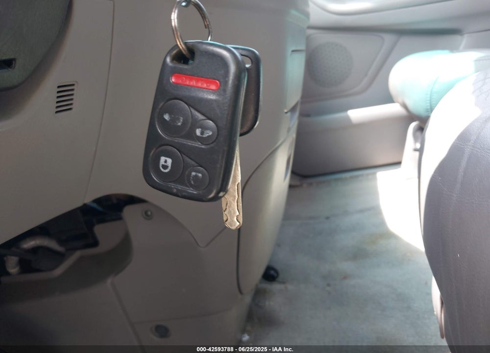2003 HONDA ODYSSEY EX-L VIN: 5FNRL18973B001465