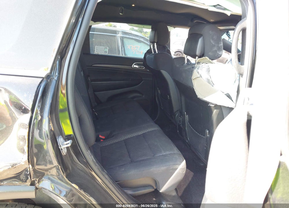 2018 JEEP GRAND CHEROKEE VIN: 1C4RJFAG3JC348412