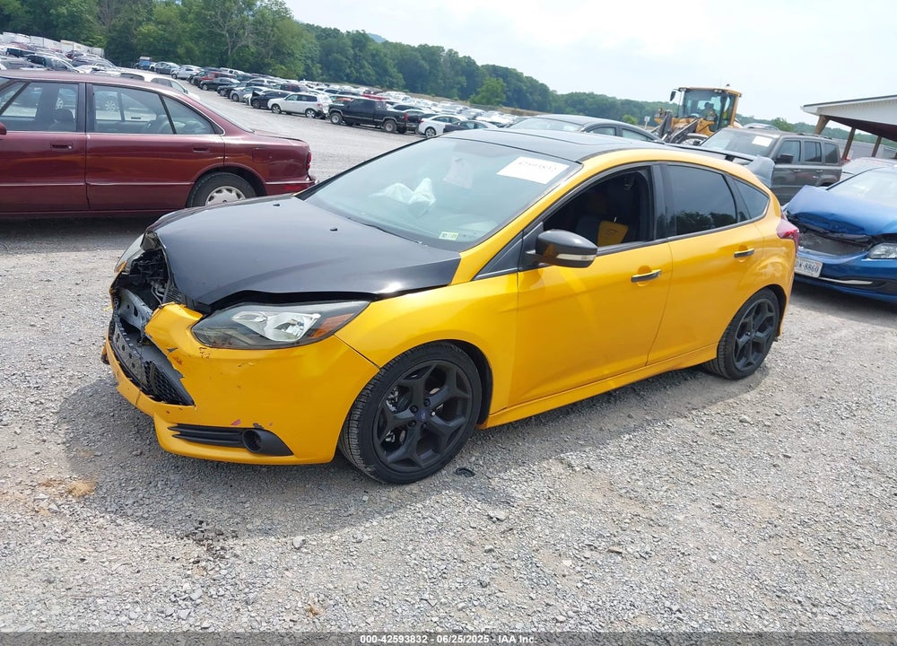 2013 FORD FOCUS VIN: 1FADP3L95DL270859
