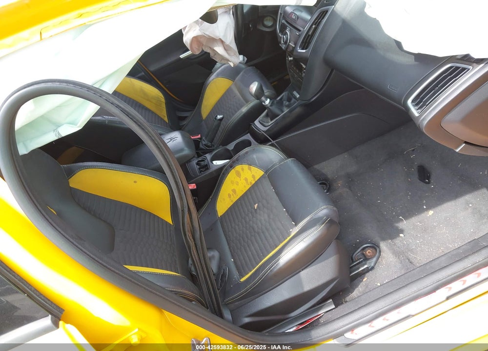 2013 FORD FOCUS VIN: 1FADP3L95DL270859