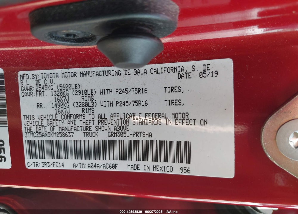 2019 TOYOTA TACOMA VIN: 3TMCZ5AN5KM258637