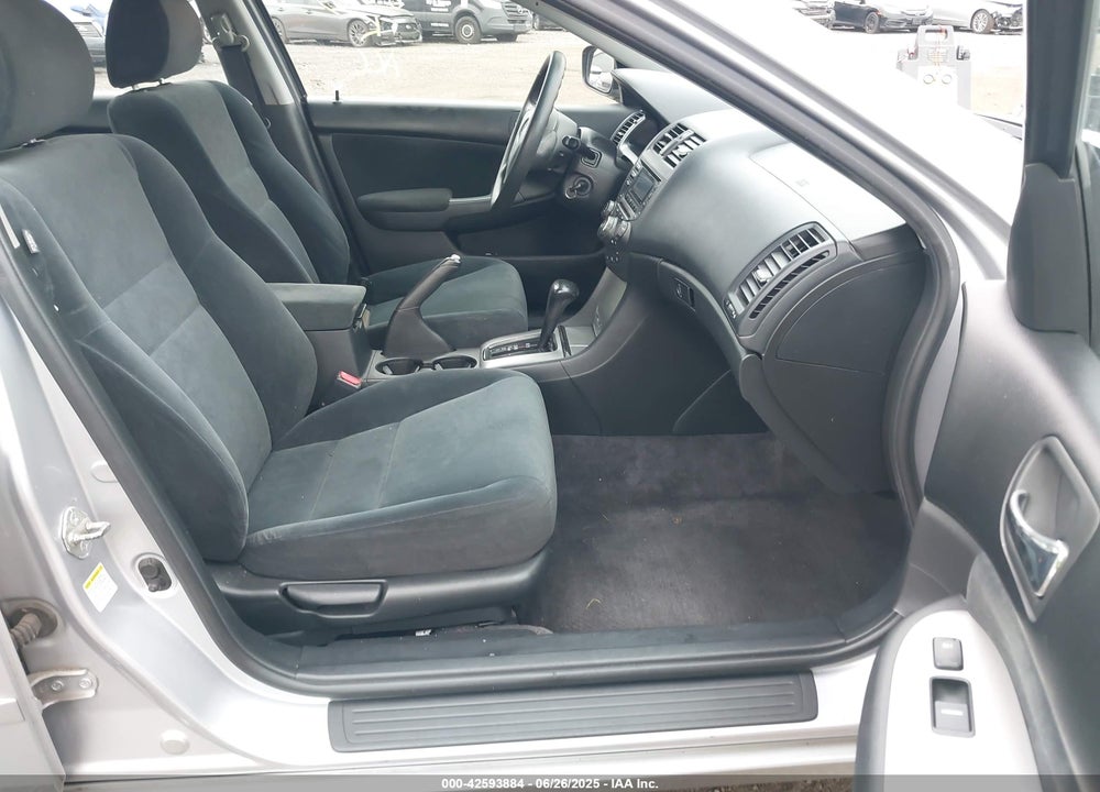 2004 HONDA ACCORD 2.4 EX VIN: 1HGCM56614A042625
