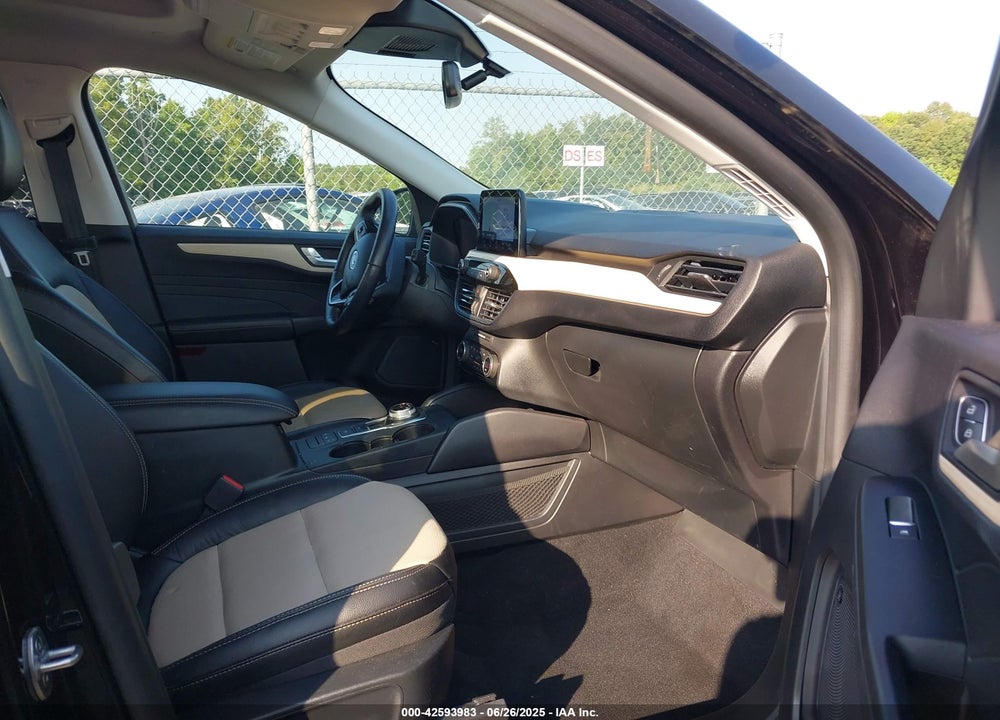 2021 FORD ESCAPE VIN: 1FMCU9DZ0MUB14833