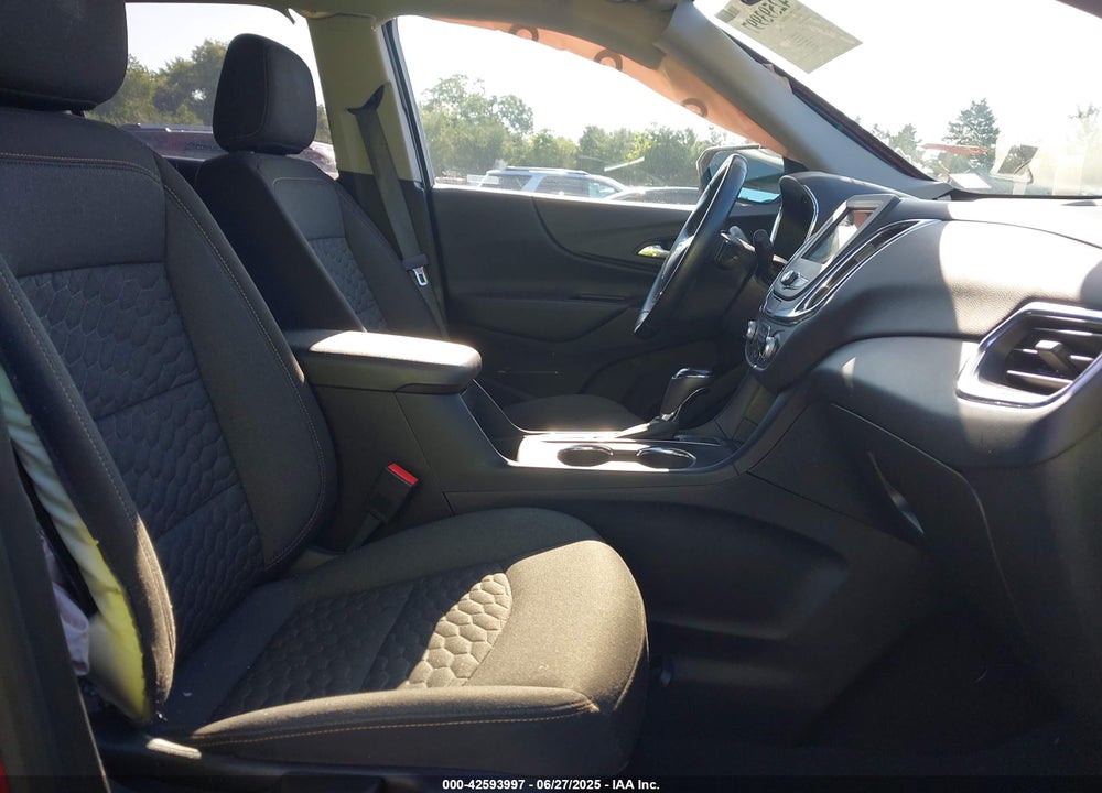 2019 CHEVROLET EQUINOX VIN: 2GNAXUEV3K6170477
