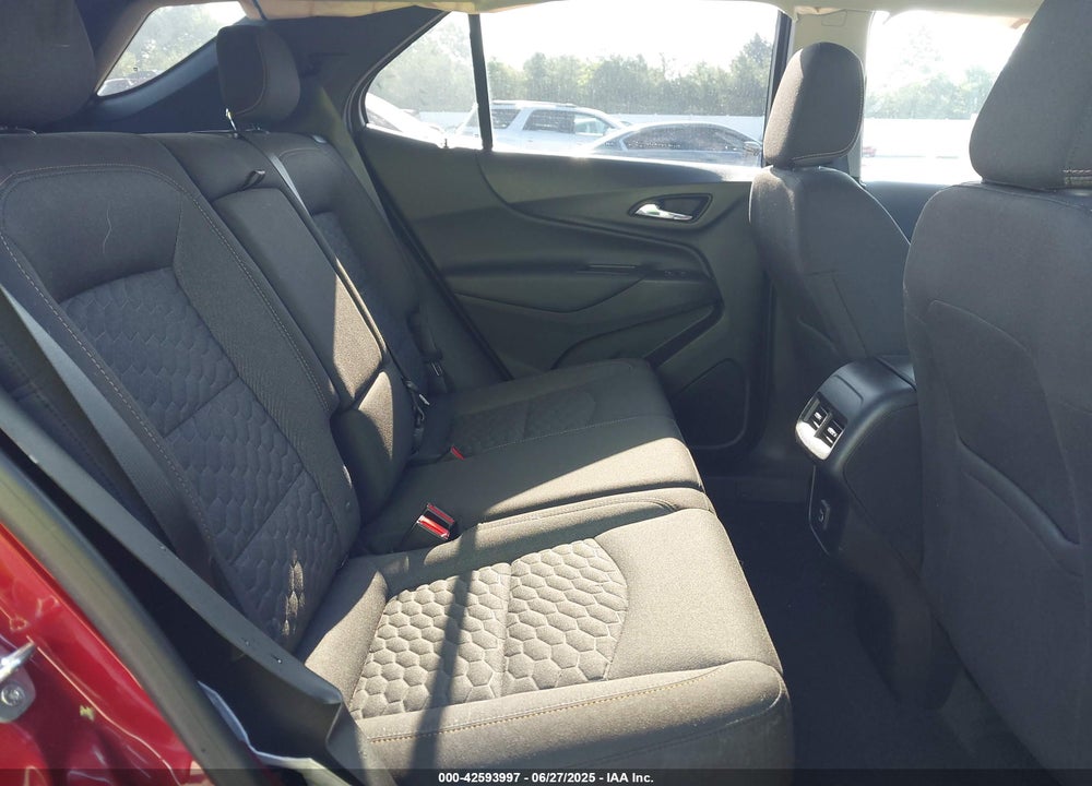 2019 CHEVROLET EQUINOX VIN: 2GNAXUEV3K6170477