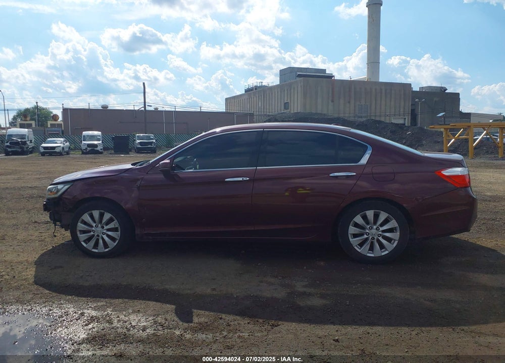 2015 HONDA ACCORD VIN: 1HGCR3F86FA023143