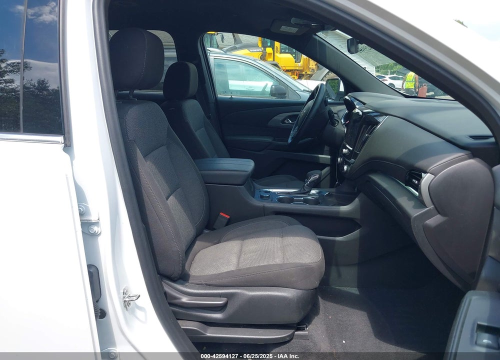 2023 CHEVROLET TRAVERSE FWD LT CLOTH VIN: 1GNERGKW5PJ132527