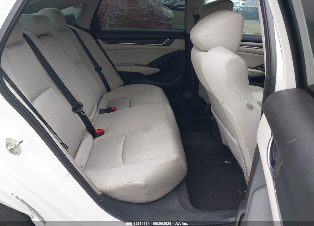 2018 HONDA ACCORD VIN: 1HGCV1F14JA136097