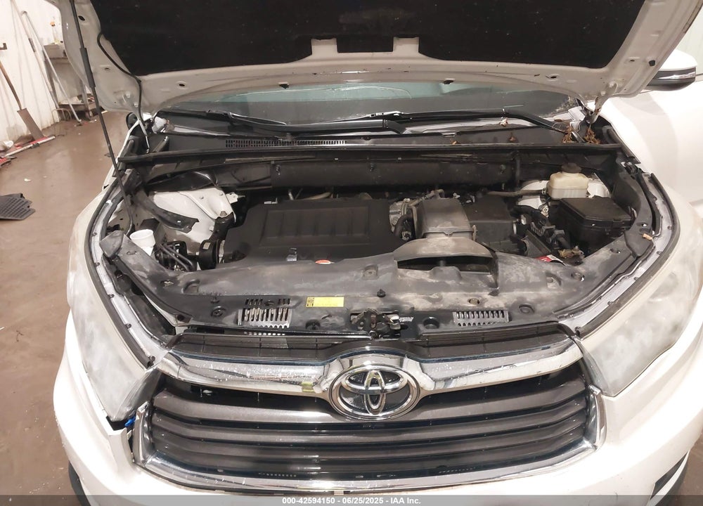 2016 TOYOTA HIGHLANDER VIN: 5TDJKRFH4GS270288