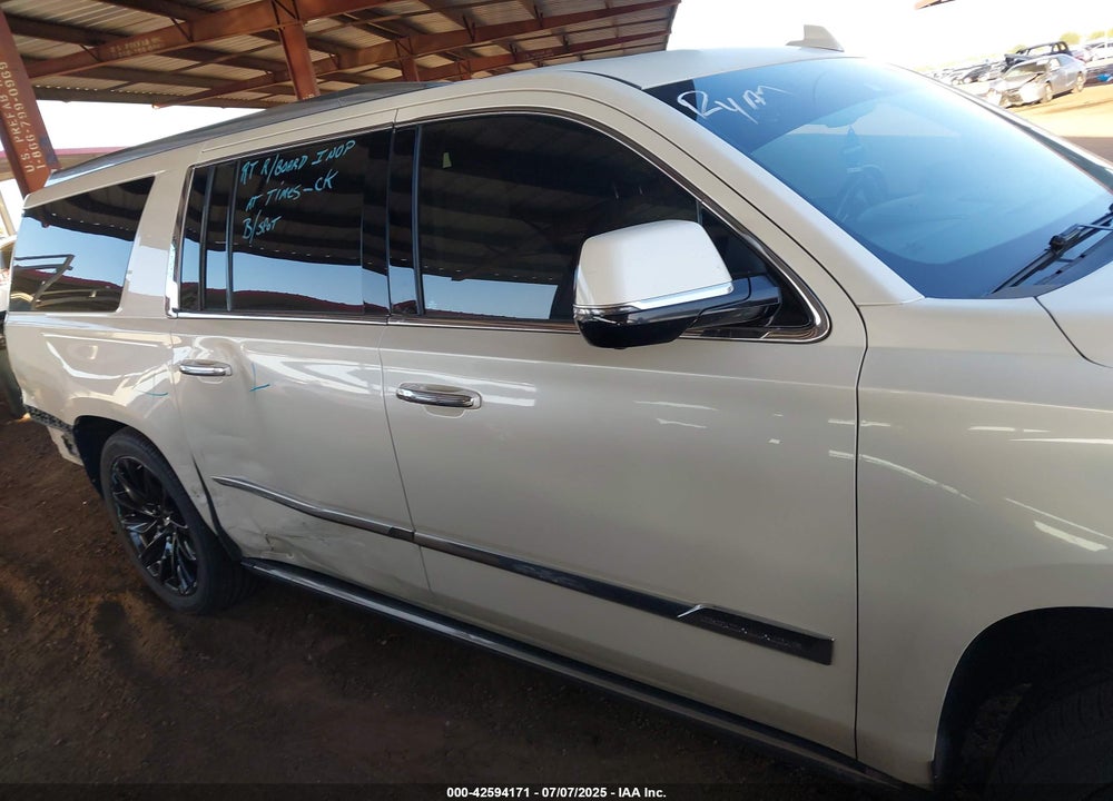 2015 CADILLAC ESCALADE ESV VIN: 1GYS4TKJ7FR689053