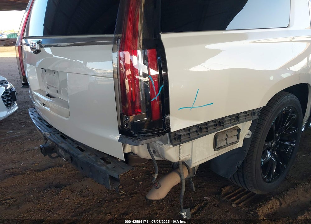 2015 CADILLAC ESCALADE ESV VIN: 1GYS4TKJ7FR689053