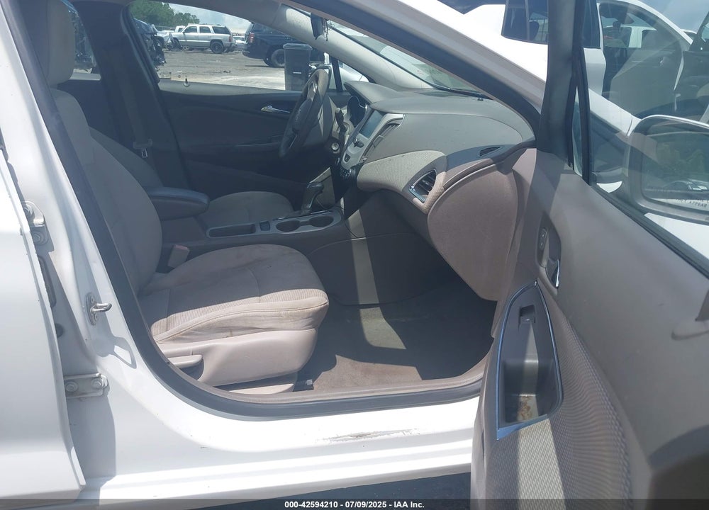 2017 CHEVROLET CRUZE VIN: 1G1BC5SM5H7216354