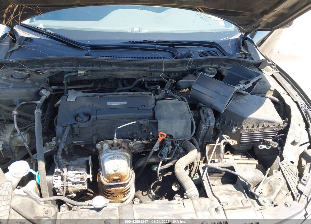 2016 HONDA ACCORD VIN: 1HGCR2F31GA195371