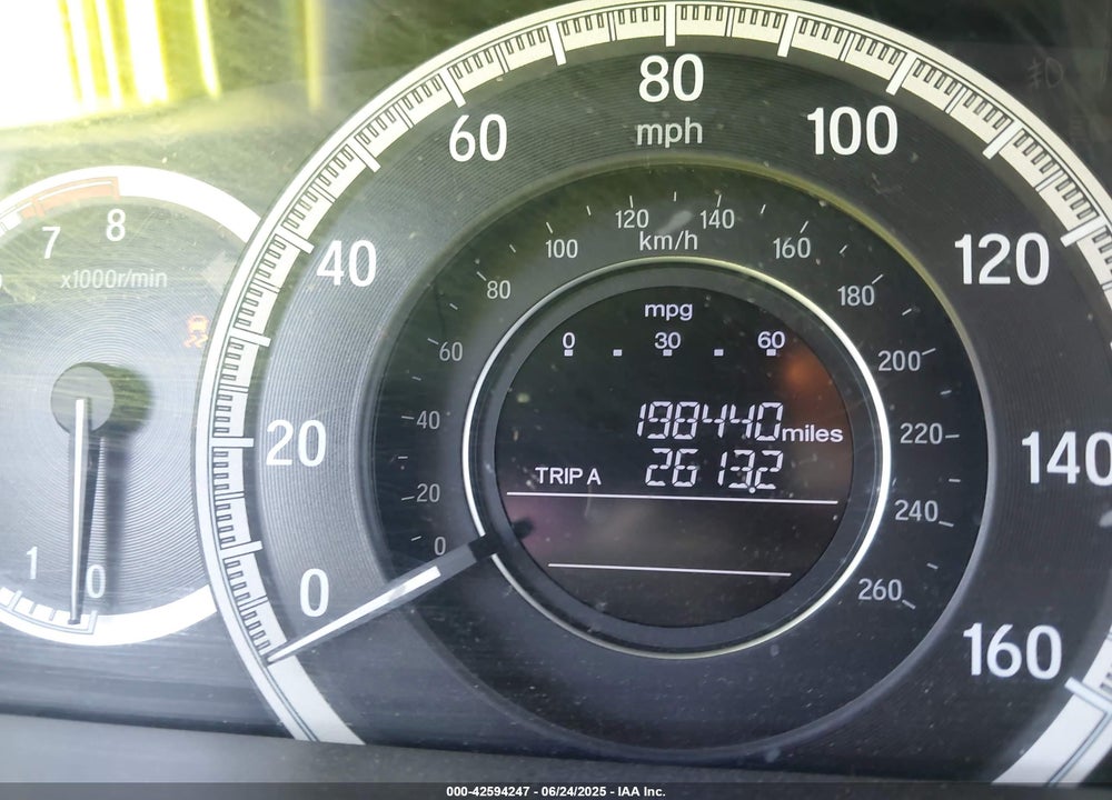 2016 HONDA ACCORD VIN: 1HGCR2F31GA195371