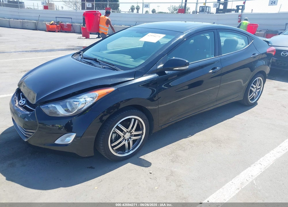 2013 HYUNDAI ELANTRA VIN: KMHDH4AE2DU008400