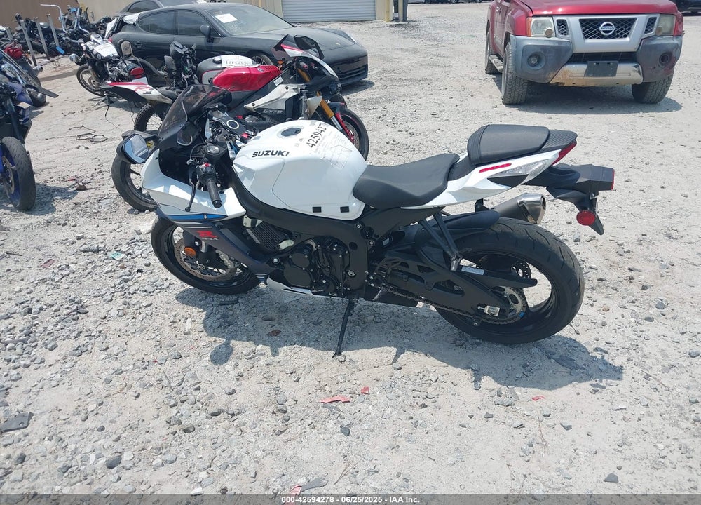 2023 SUZUKI GSX-R600 VIN: JS1GN7FA7P7100570
