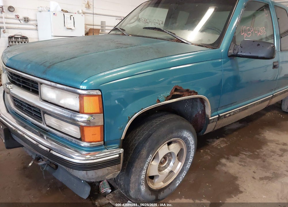 1997 CHEVROLET K1500 FLEETSIDE VIN: 2GCEK19R7V1268398