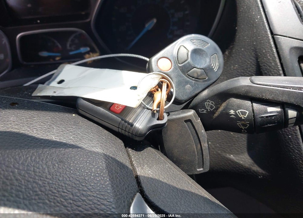 2014 FORD FOCUS VIN: 1FADP3E2XEL372384