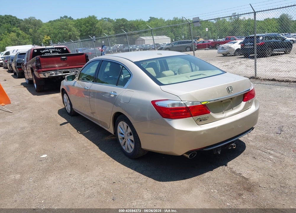 2014 HONDA ACCORD VIN: 1HGCR3F8XEA013116