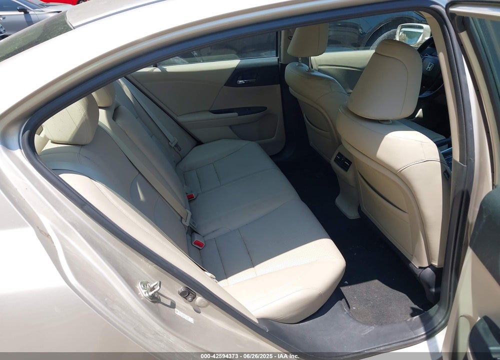 2014 HONDA ACCORD VIN: 1HGCR3F8XEA013116