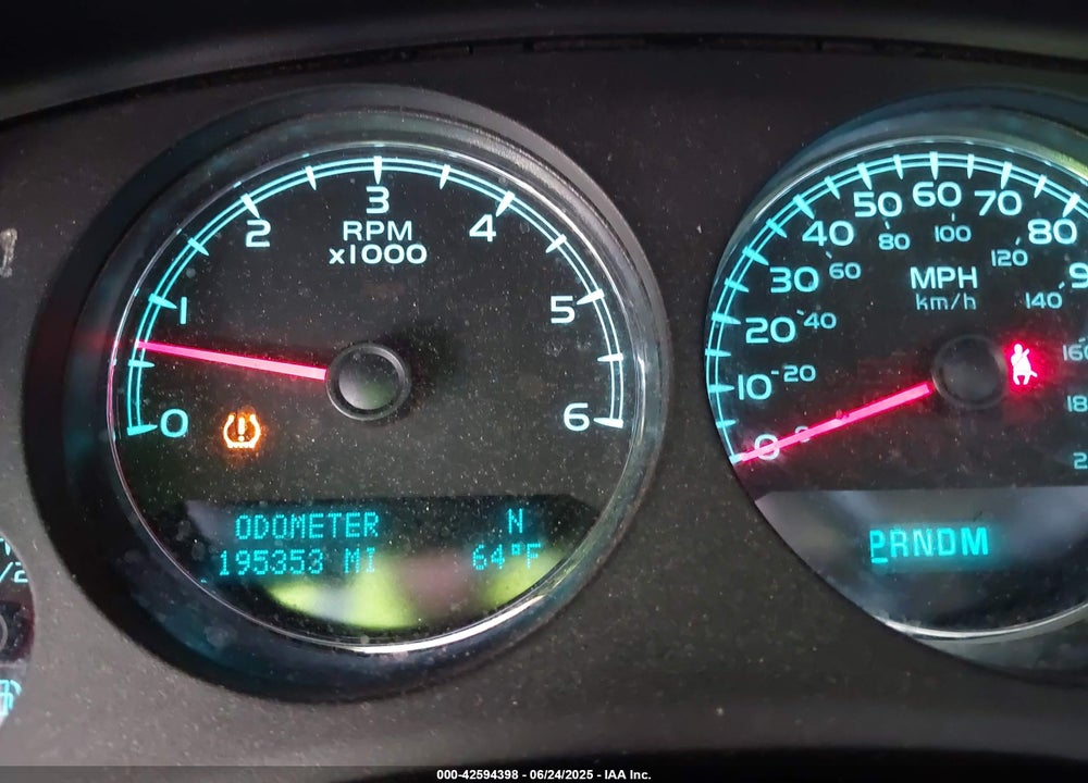 2013 CHEVROLET TAHOE LT VIN: 1GNSCBE01DR337273