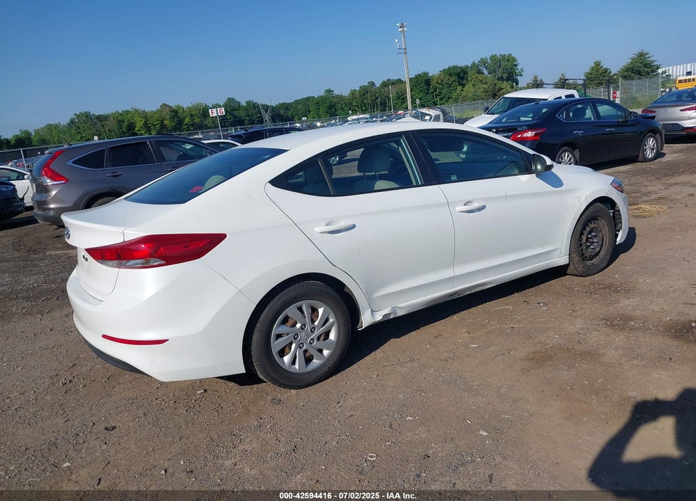 2018 HYUNDAI ELANTRA VIN: 5NPD74LF9JH311516