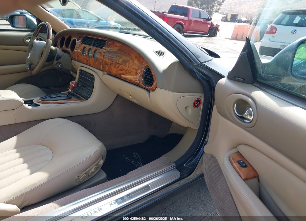 2000 JAGUAR XK8 VIN: SAJJA42C9YNA07614