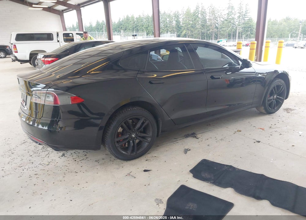 2013 TESLA MODEL S PERFORMANCE VIN: 5YJSA1DP1DFP23818