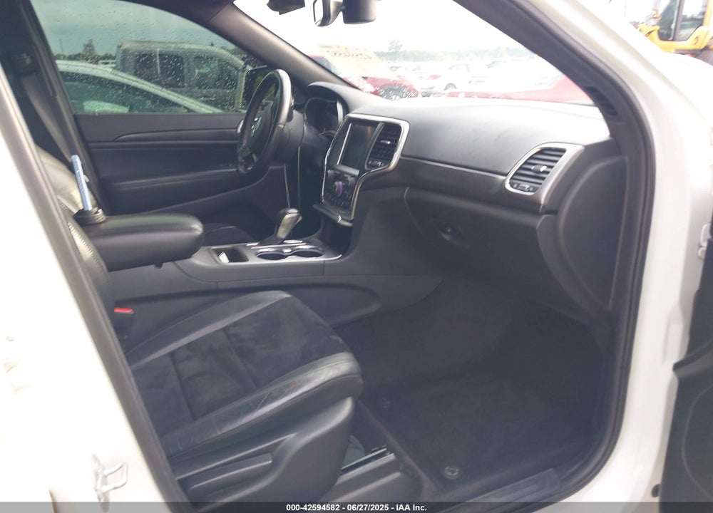 2018 JEEP GRAND CHEROKEE VIN: 1C4RJFAG7JC206516