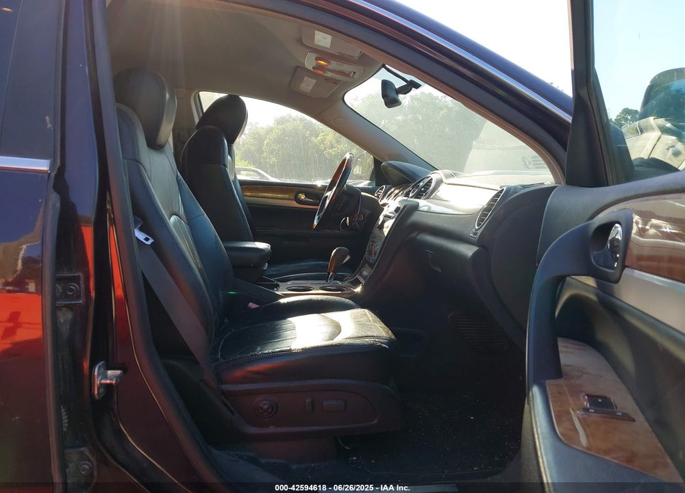 2008 BUICK ENCLAVE VIN: 5GAER23718J128822
