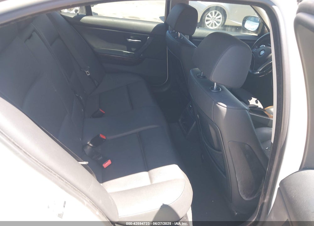 2009 BMW 3 SERIES VIN: WBAPH53579A436392