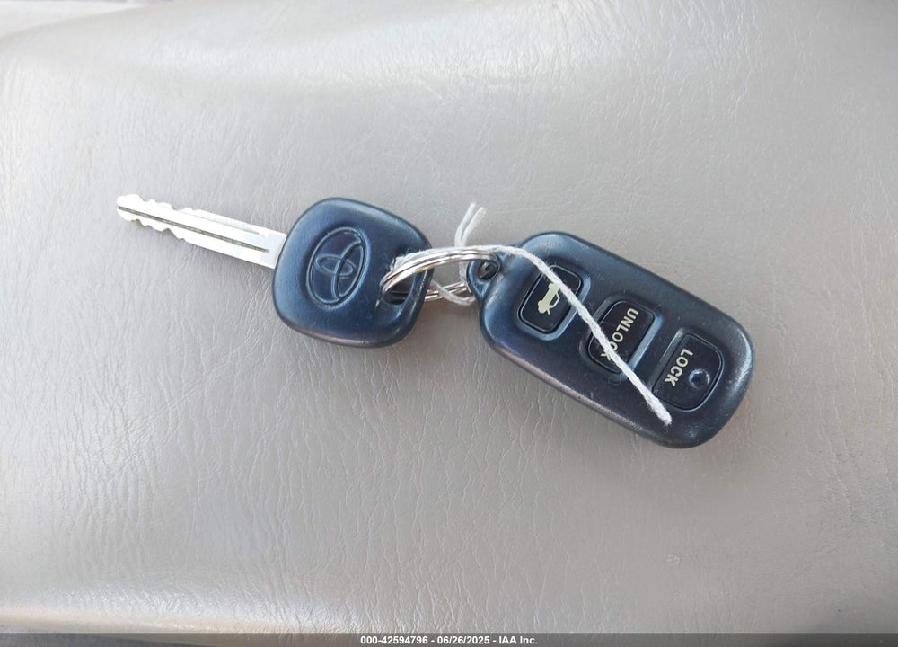 2003 TOYOTA CAMRY LE/XLE/SE VIN: 4T1BE32K23U676467