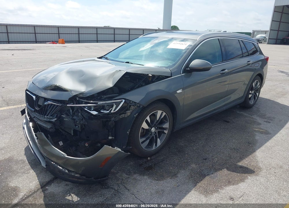 2018 BUICK REGAL TOURX VIN: W04GV8SX1J1090788