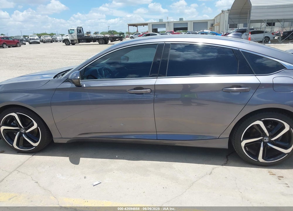 2019 HONDA ACCORD VIN: 1HGCV1F30KA156270