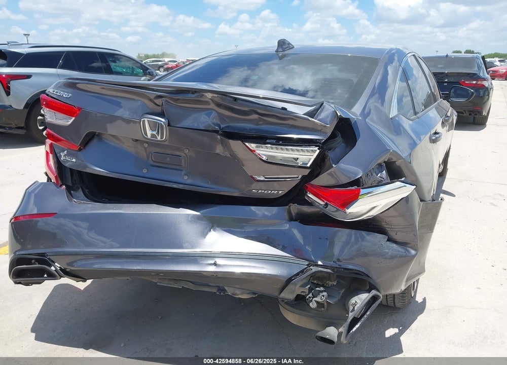 2019 HONDA ACCORD VIN: 1HGCV1F30KA156270