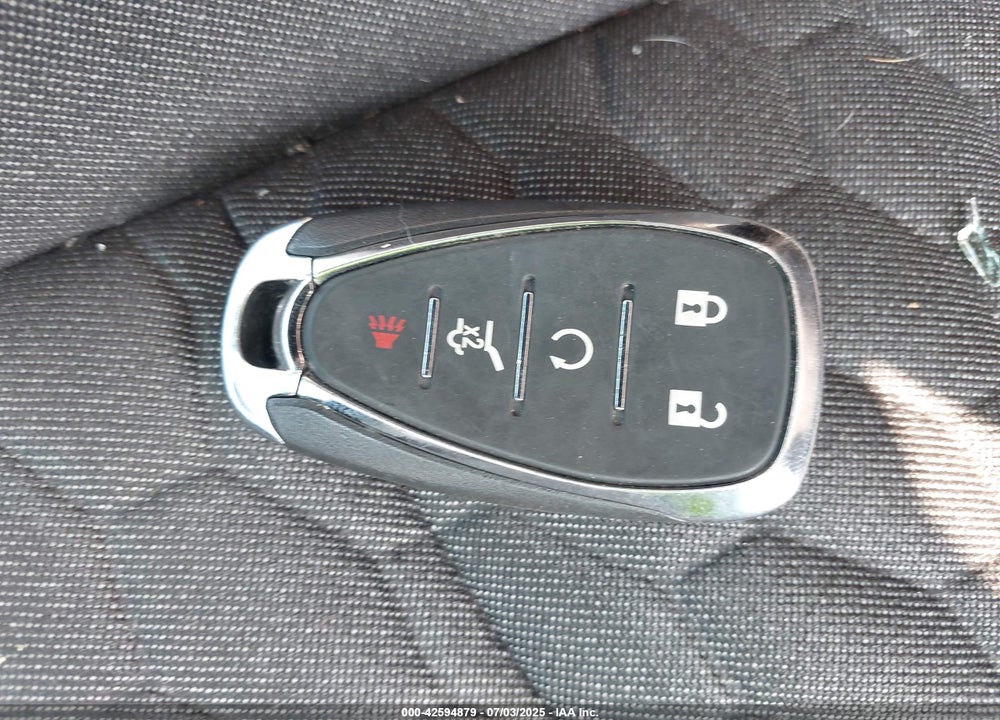 2020 CHEVROLET EQUINOX VIN: 2GNAXUEV3L6183652