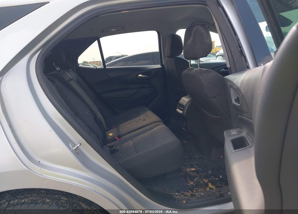 2020 CHEVROLET EQUINOX VIN: 2GNAXUEV3L6183652