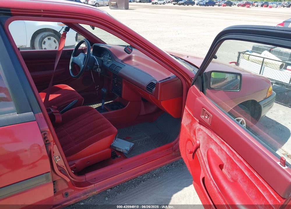 1991 FORD ESCORT LX VIN: 1FAPP15J6MW315895