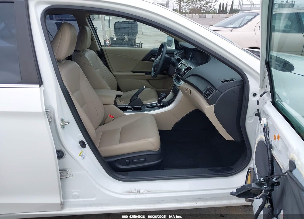 2013 HONDA ACCORD VIN: 1HGCR2F84DA071599