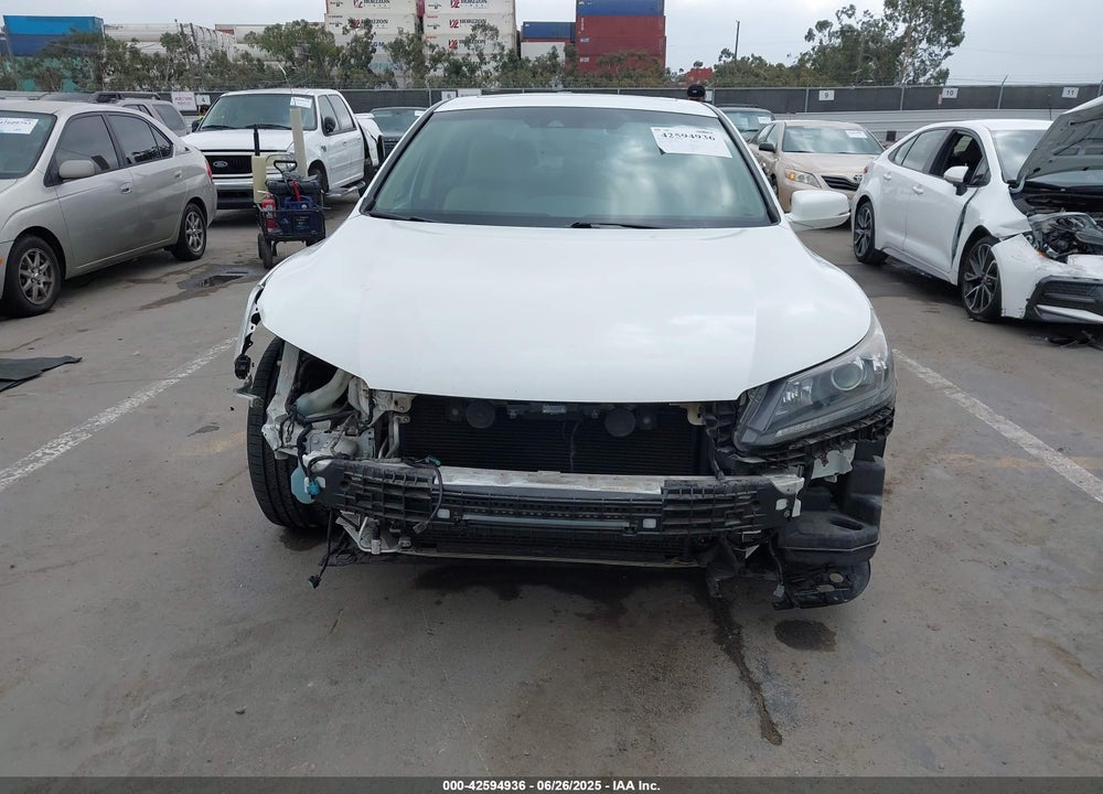 2013 HONDA ACCORD VIN: 1HGCR2F84DA071599