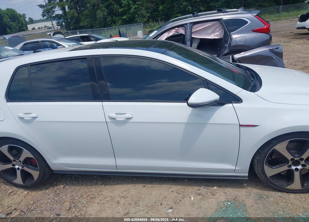 2017 VOLKSWAGEN GOLF VIN: 3VW547AU1HM054806
