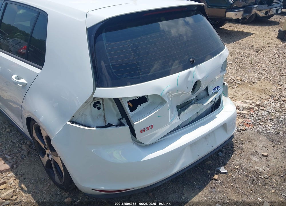 2017 VOLKSWAGEN GOLF VIN: 3VW547AU1HM054806