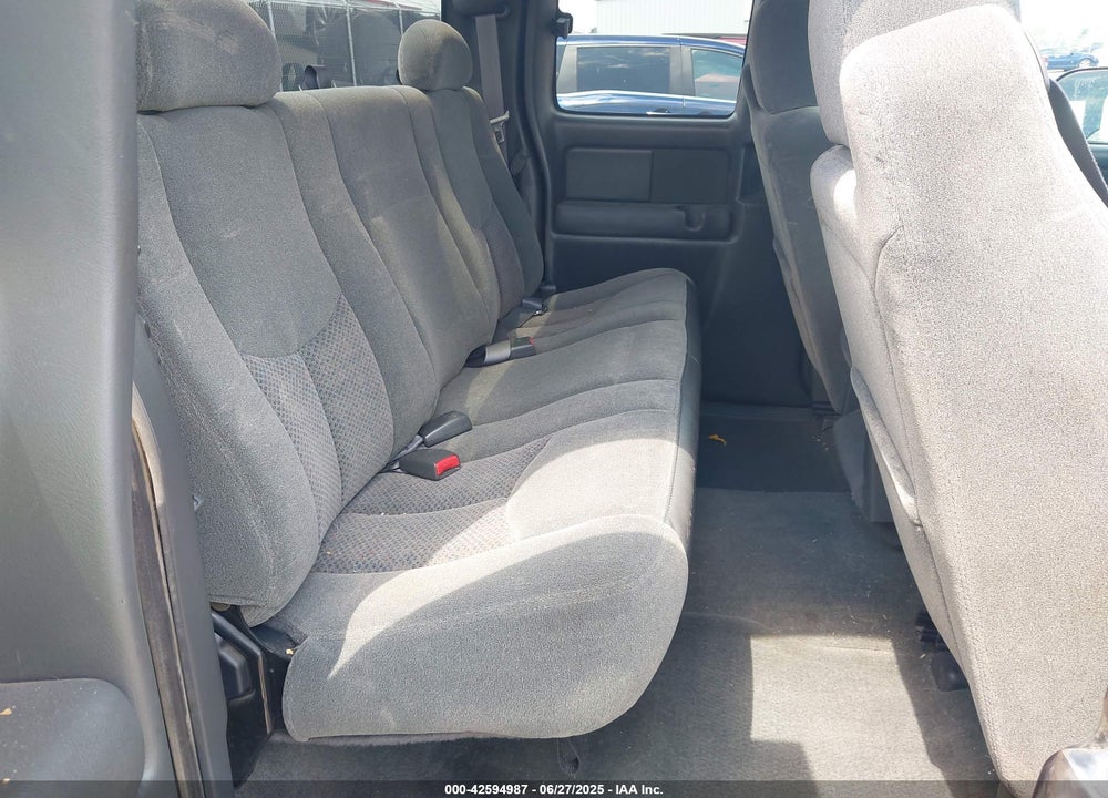 2003 CHEVROLET SILVERADO 2500HD LS VIN: 1GCHK29153E264570