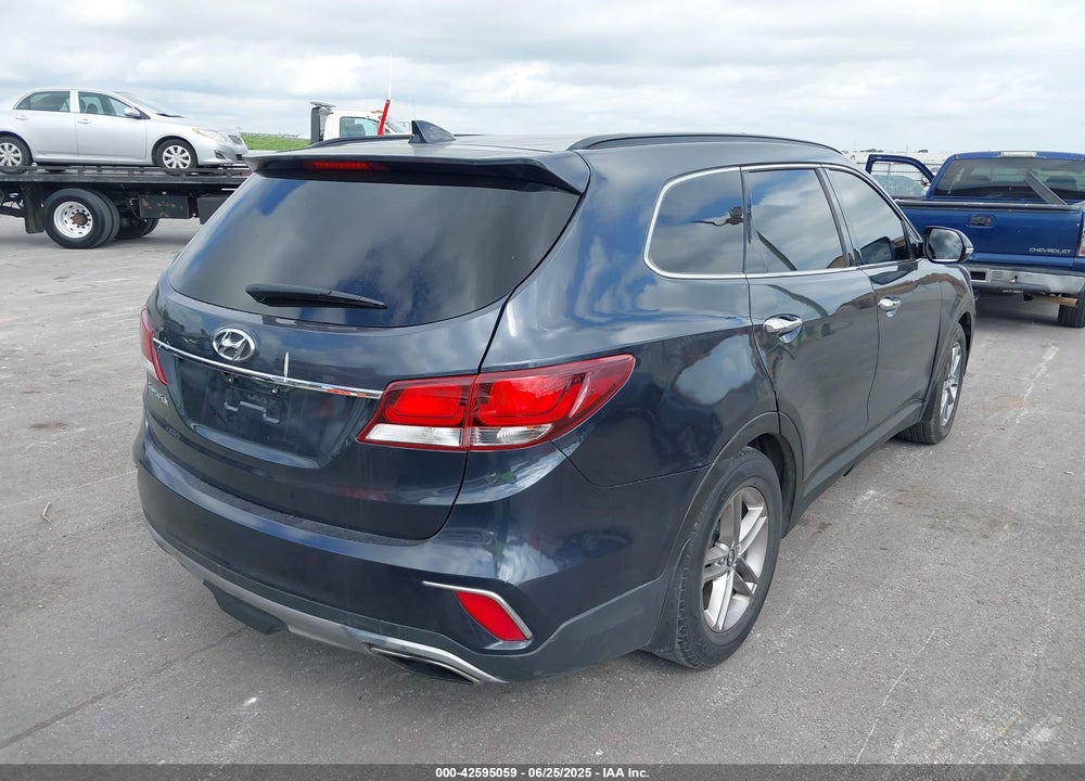 2017 HYUNDAI SANTA FE VIN: KM8SN4HF5HU205582
