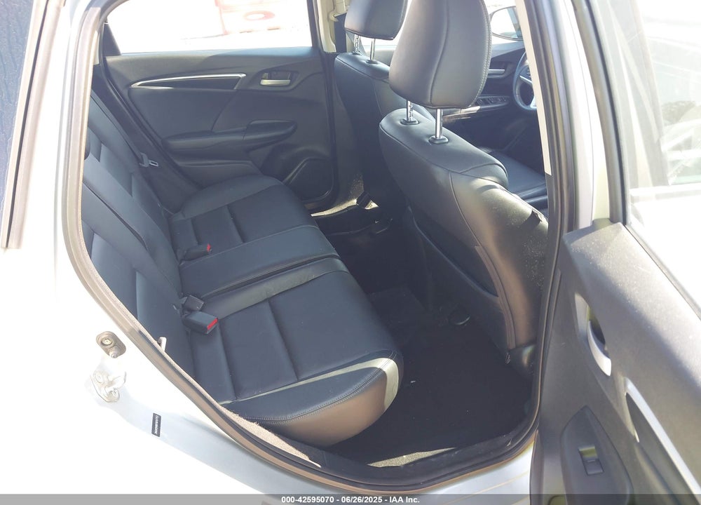 2015 HONDA FIT VIN: 3HGGK5H80FM707753